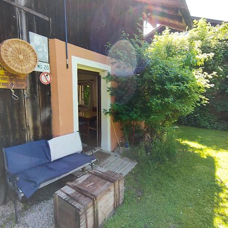 Gemuetliche Ferienwohnung Mit Kamin Und Garten การ์มิช-พาร์เทนเคียร์เชน ภายนอก รูปภาพ