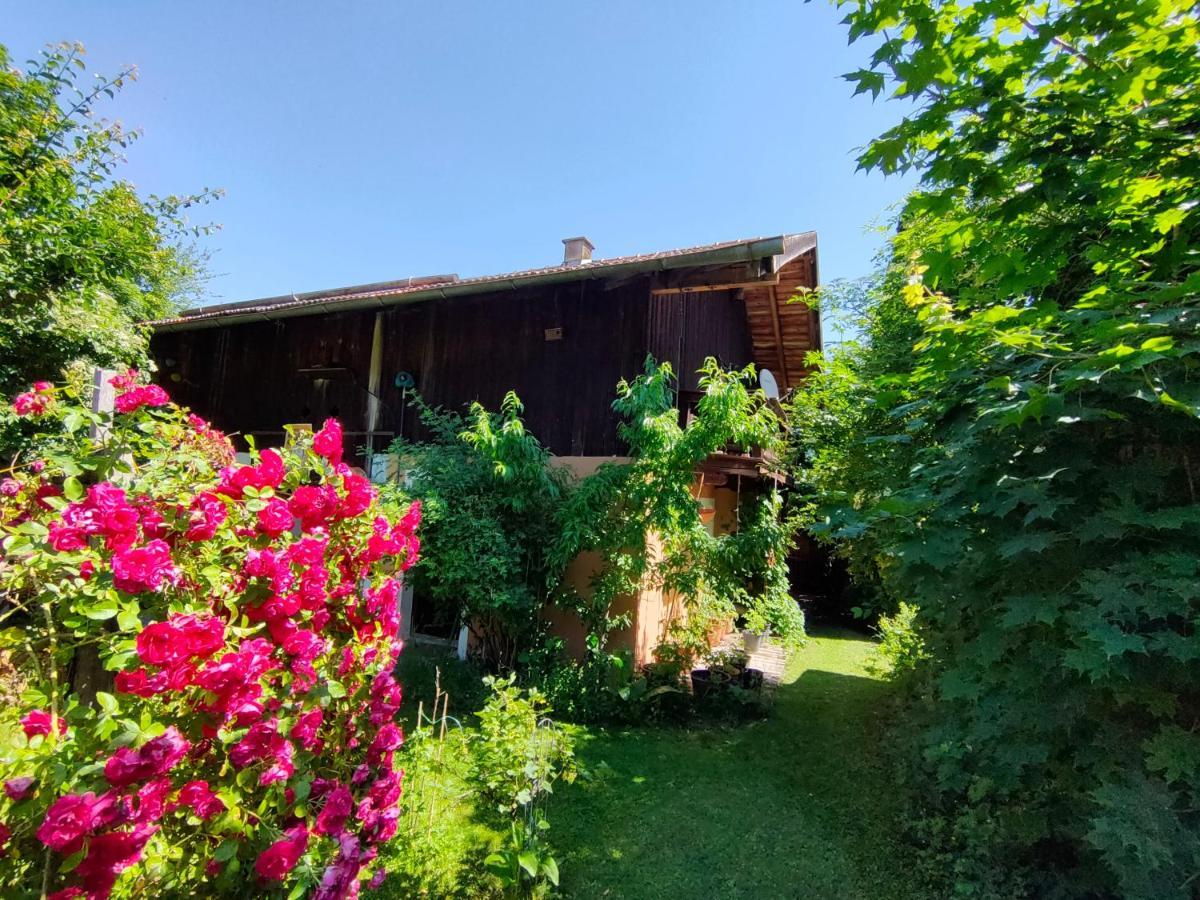 Gemuetliche Ferienwohnung Mit Kamin Und Garten การ์มิช-พาร์เทนเคียร์เชน ภายนอก รูปภาพ