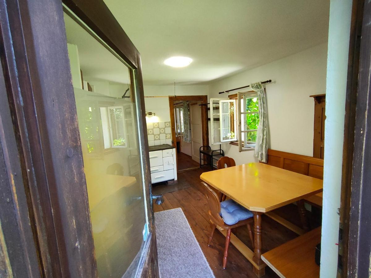 Gemuetliche Ferienwohnung Mit Kamin Und Garten การ์มิช-พาร์เทนเคียร์เชน ภายนอก รูปภาพ
