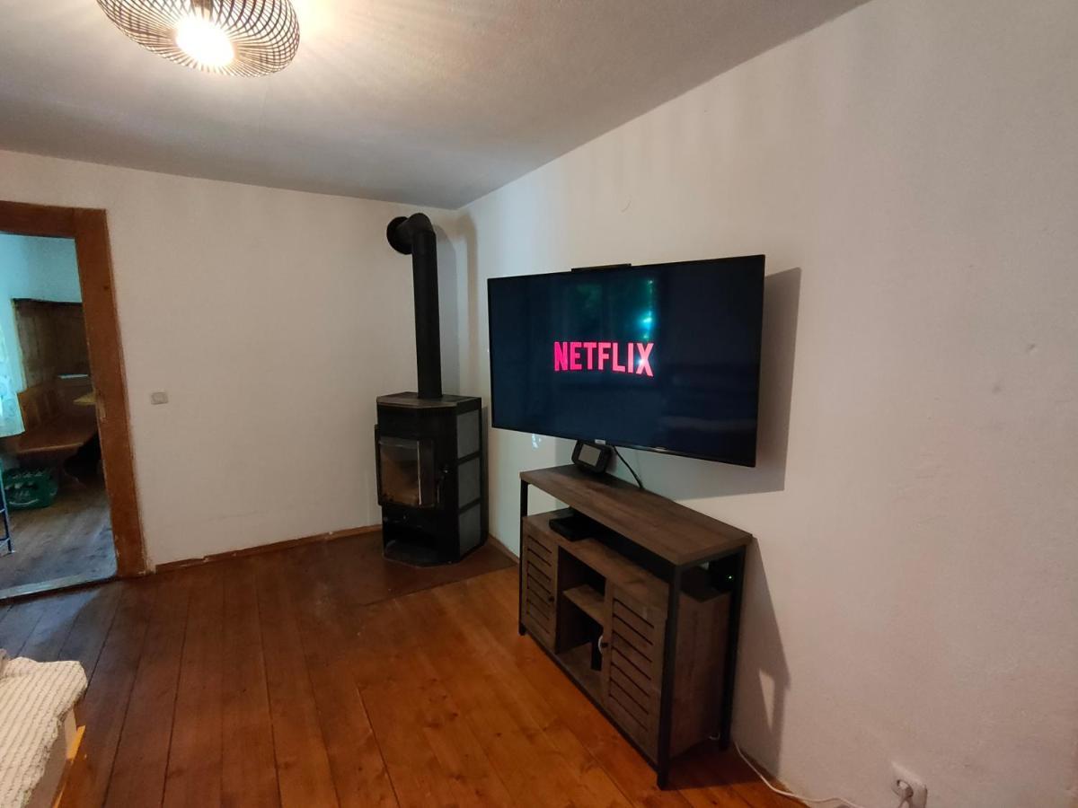 Gemuetliche Ferienwohnung Mit Kamin Und Garten การ์มิช-พาร์เทนเคียร์เชน ภายนอก รูปภาพ